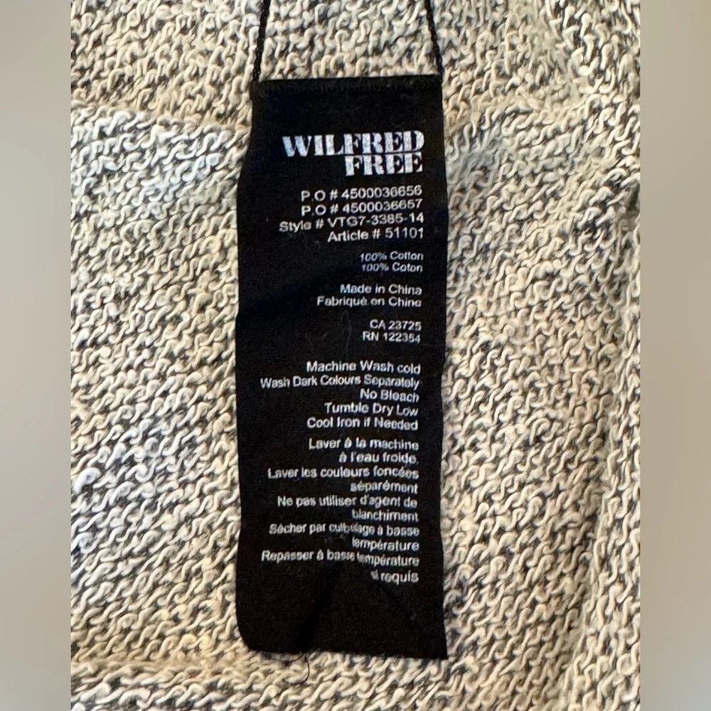 ARITZIA- Wlifred Free Wm's Hoodie S,paired w BIG STAR Distressed Denim Shorts 27